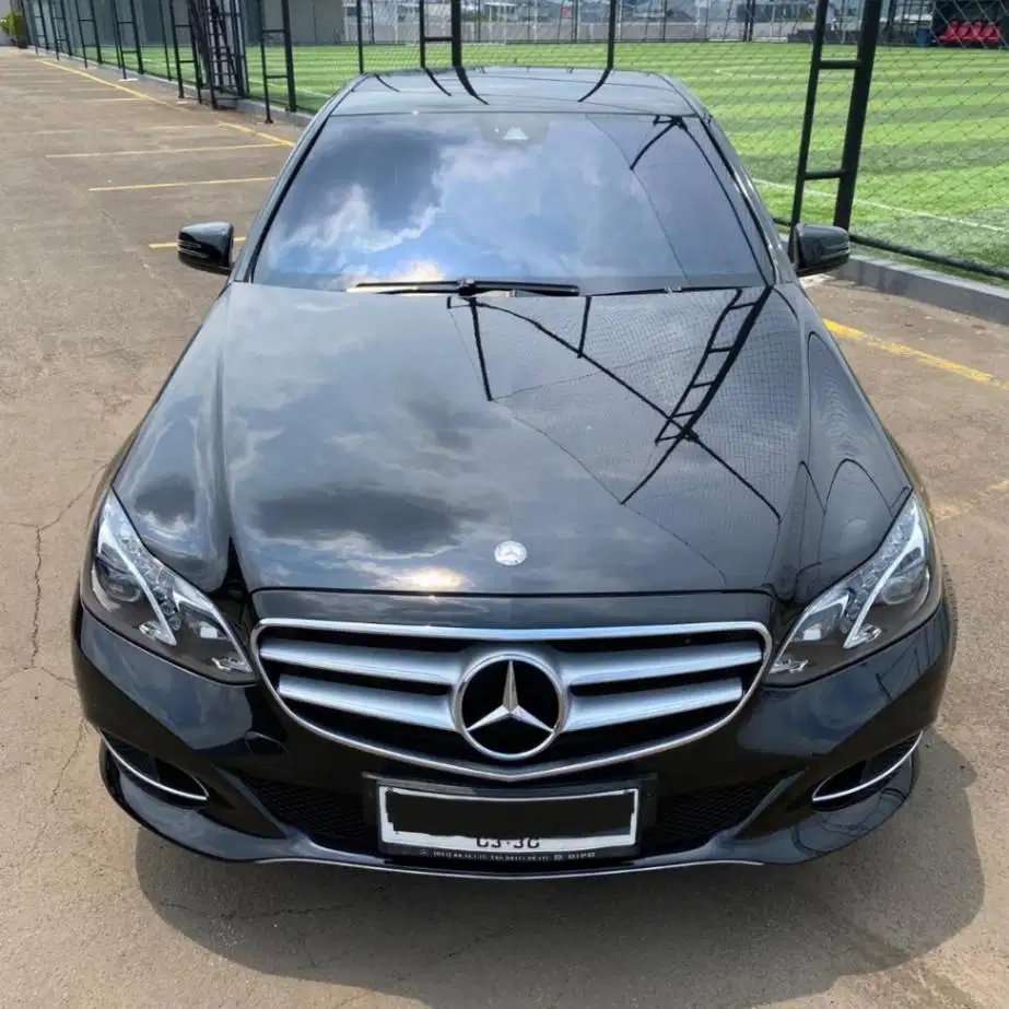 Mercedes Benz E250 AVG TAhun 2014