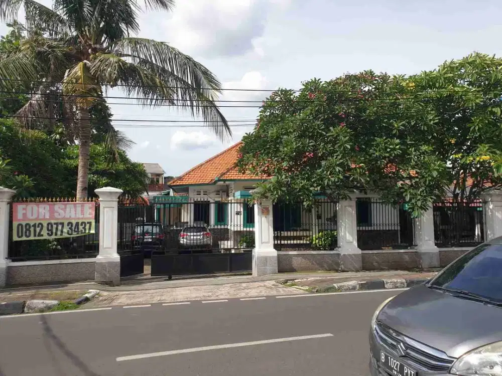 Rumah Lama LT 1.415m² di Jl Paseban Senen Jakarta Pusat