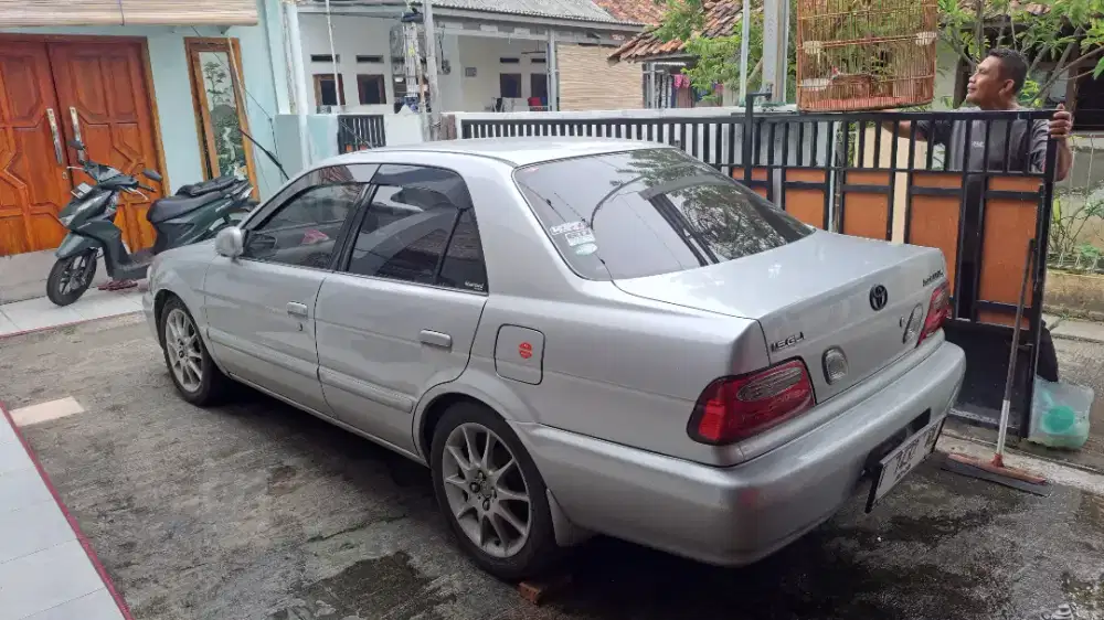 Toyota soluna gli 2003