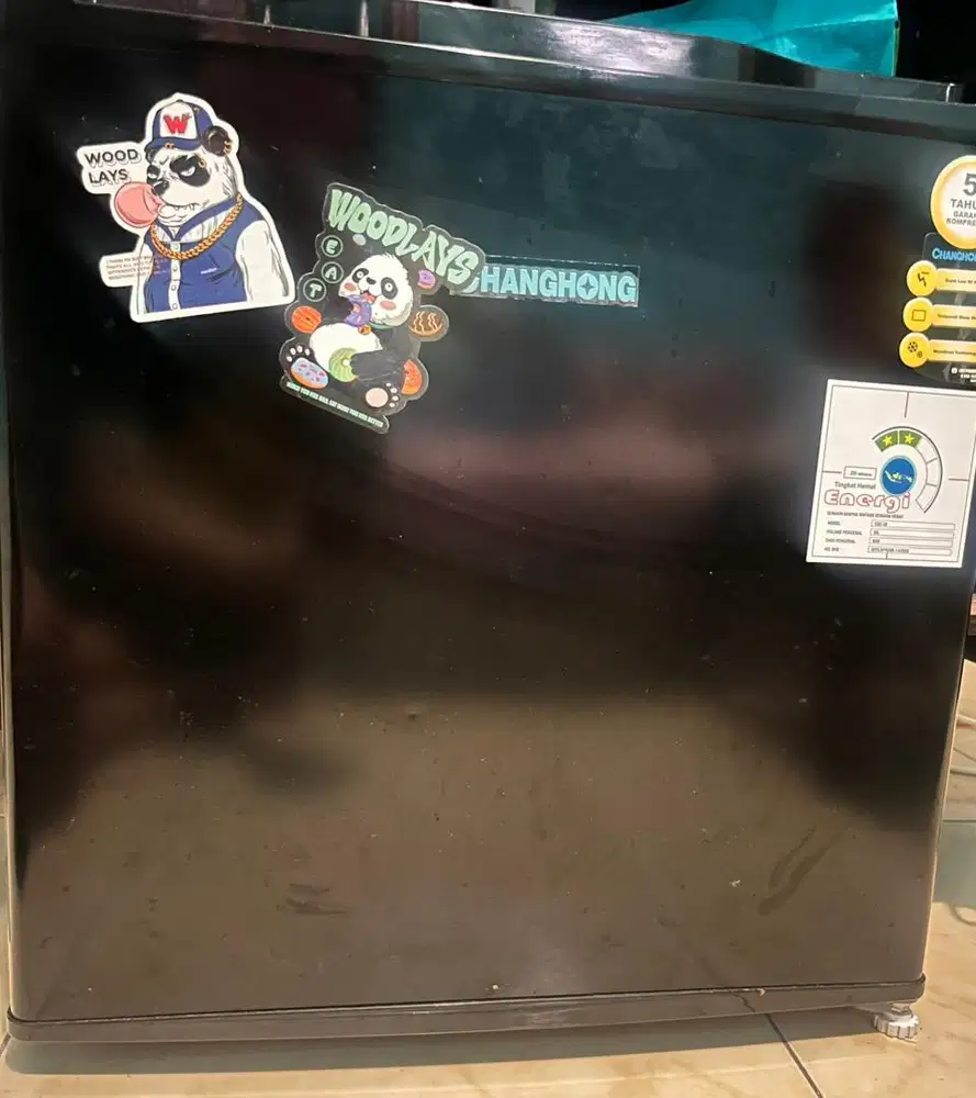 Jual segera kulkas bekas 3 bulan