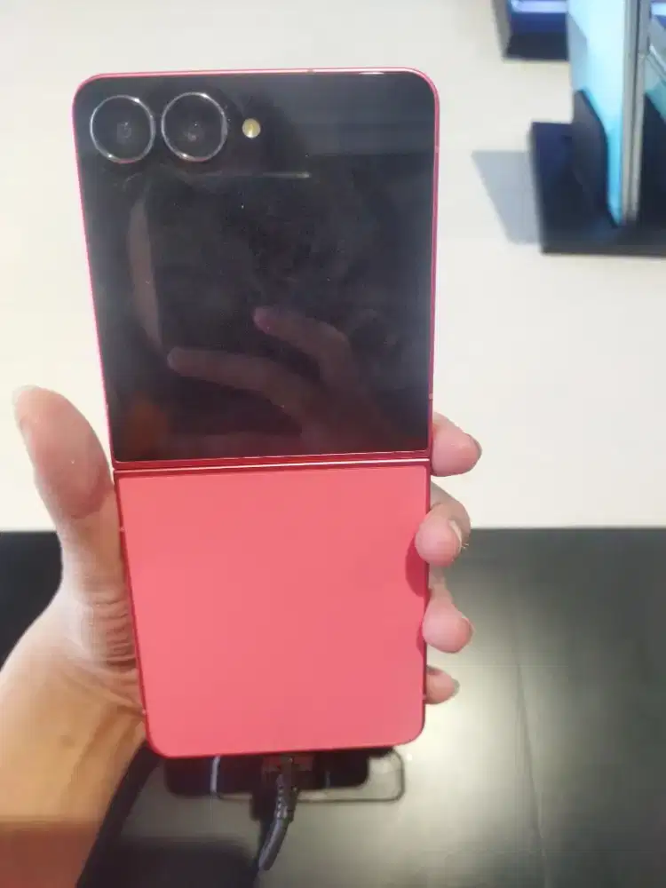 cicilan Samsung galaxy Z flip 7 12/256 GB