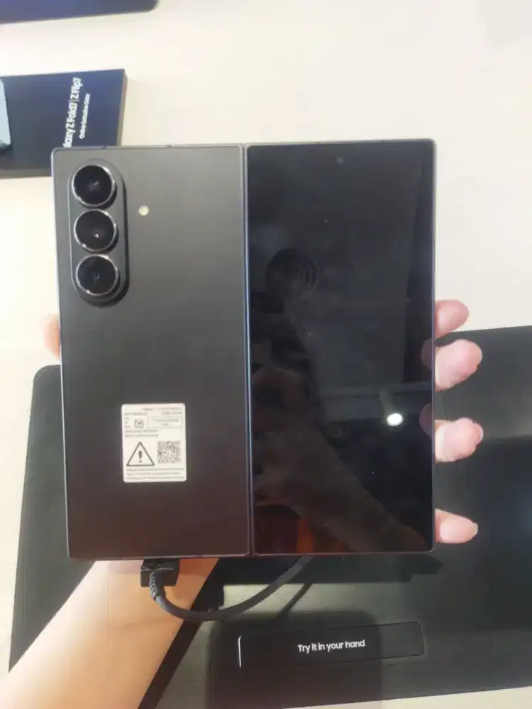 cicilan Samsung Z fold 7 12/256 GB