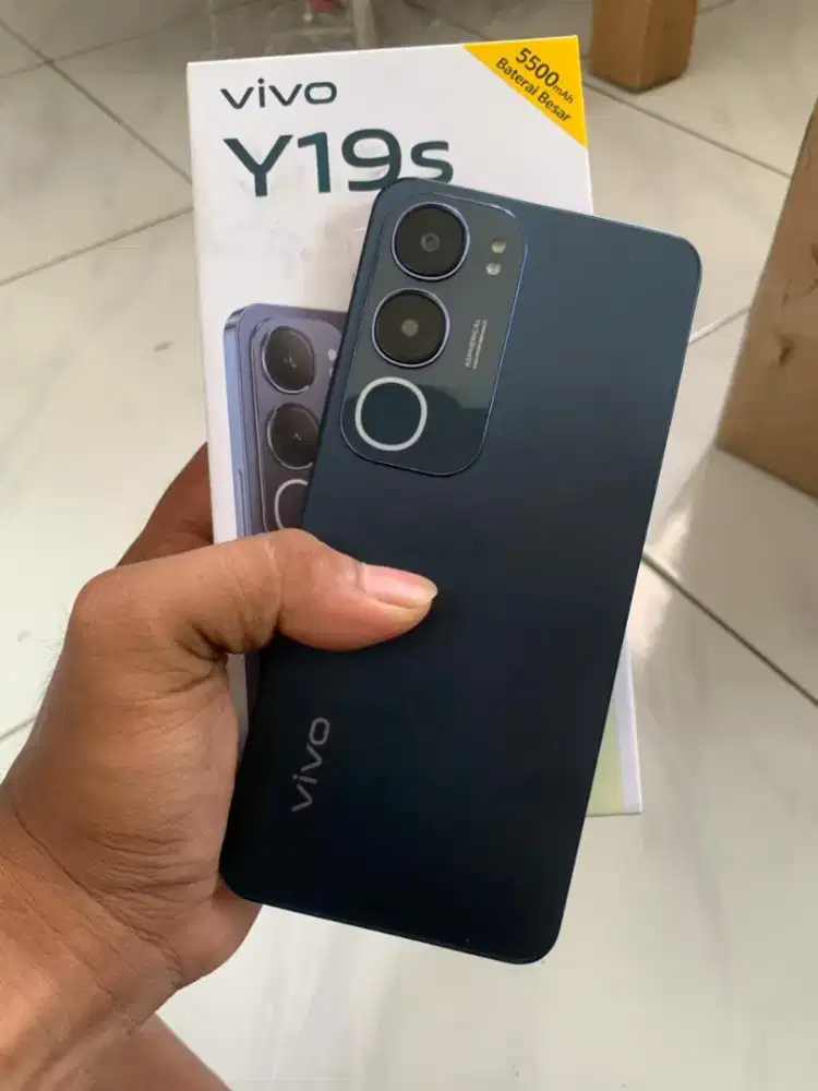 VIVO Y19S 4/64 BLACK