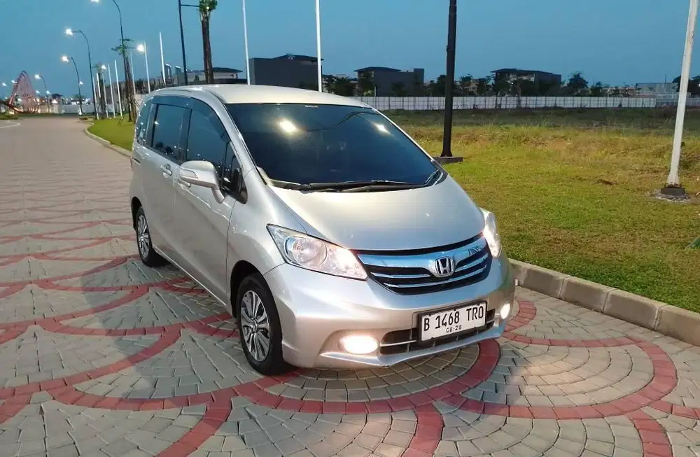 FREED 1.5 PSD E AC DOUBLE AT 2013