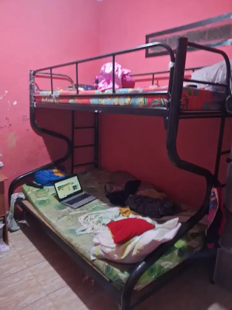 RANJANG BESI TINGKAT