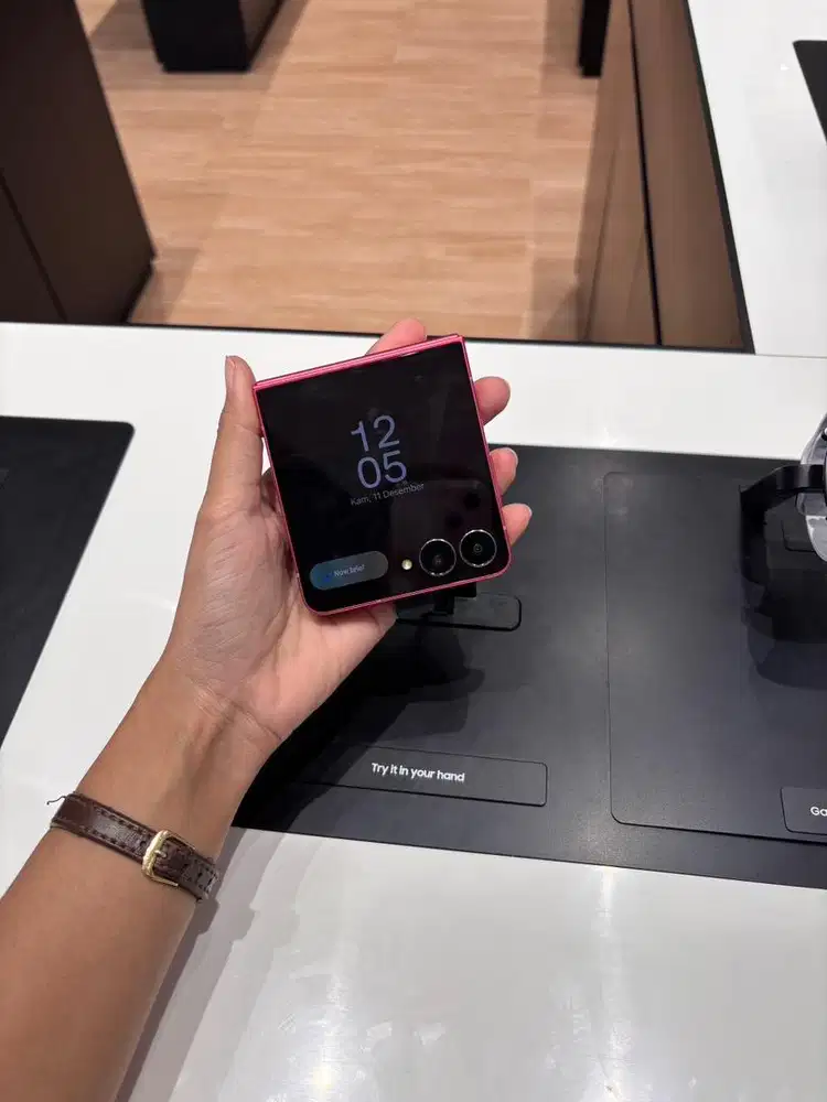 CICILAN SAMSUNG ZFLIP7 DENGAN HOMECREDIT