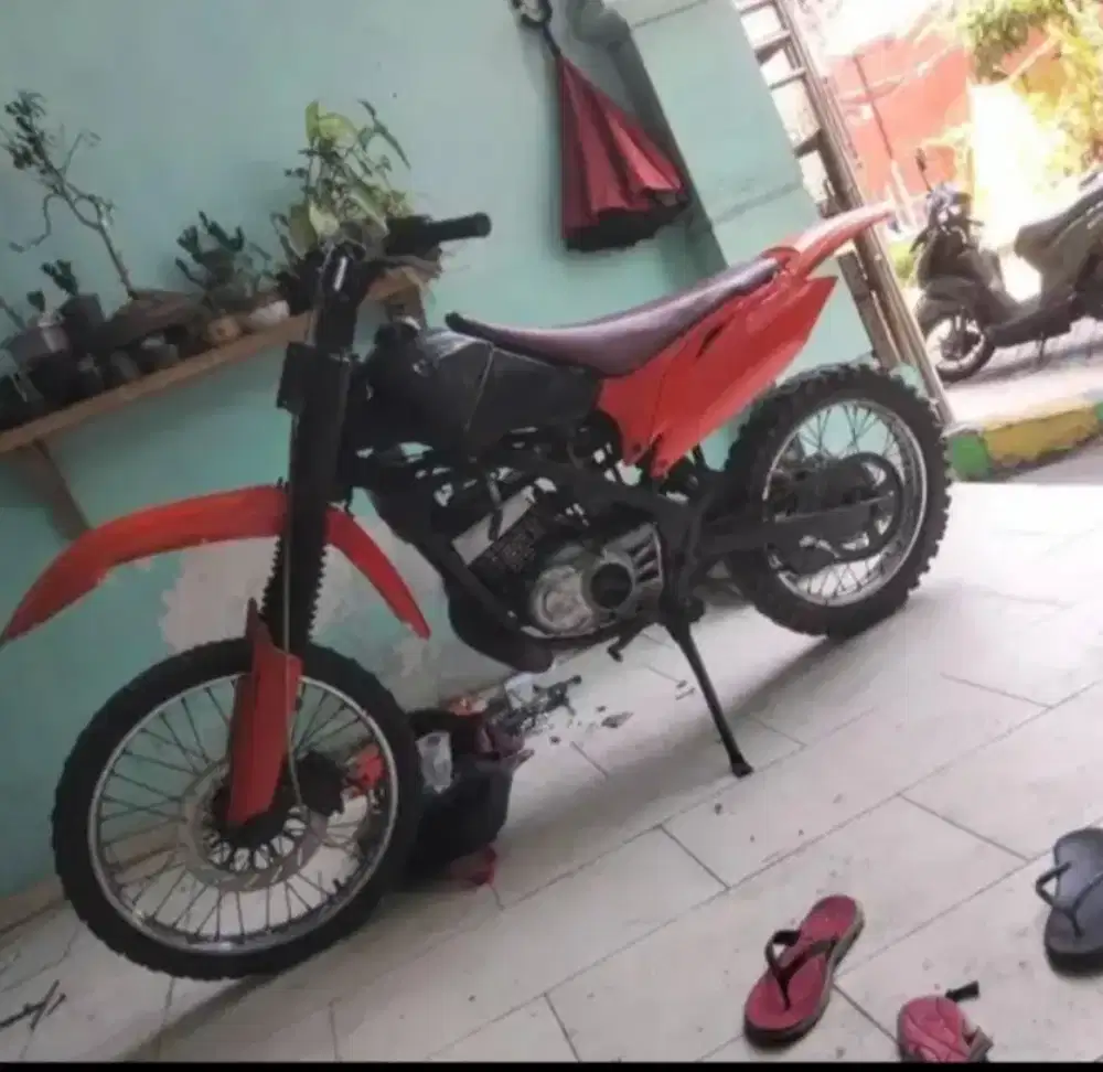 Trail 2 stroke Suzuki rgr