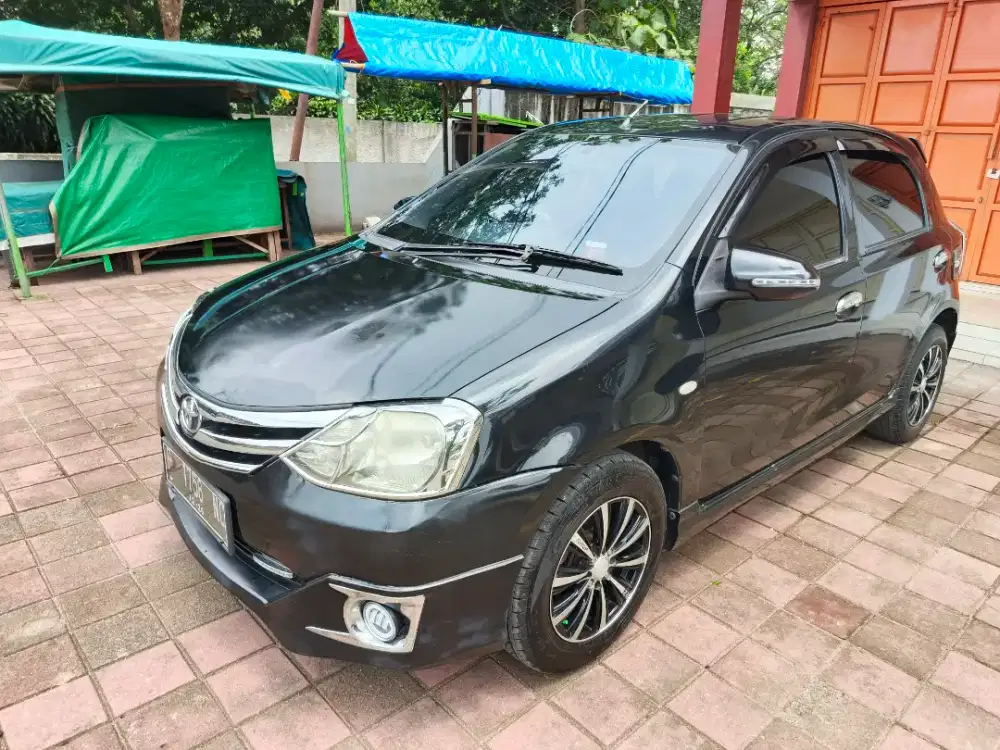 Dijual Mobil Kesayangan Toyota Etios Valco type G Manual