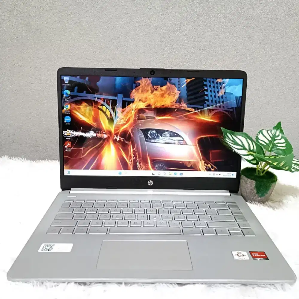 LAPTOP HP 14S FQ0562AU AMD ATHLON SILVER 3050U RAM 8GB SSD 512GB