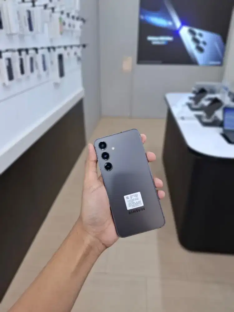 Samsung s24 Besic 8/256 &12/256