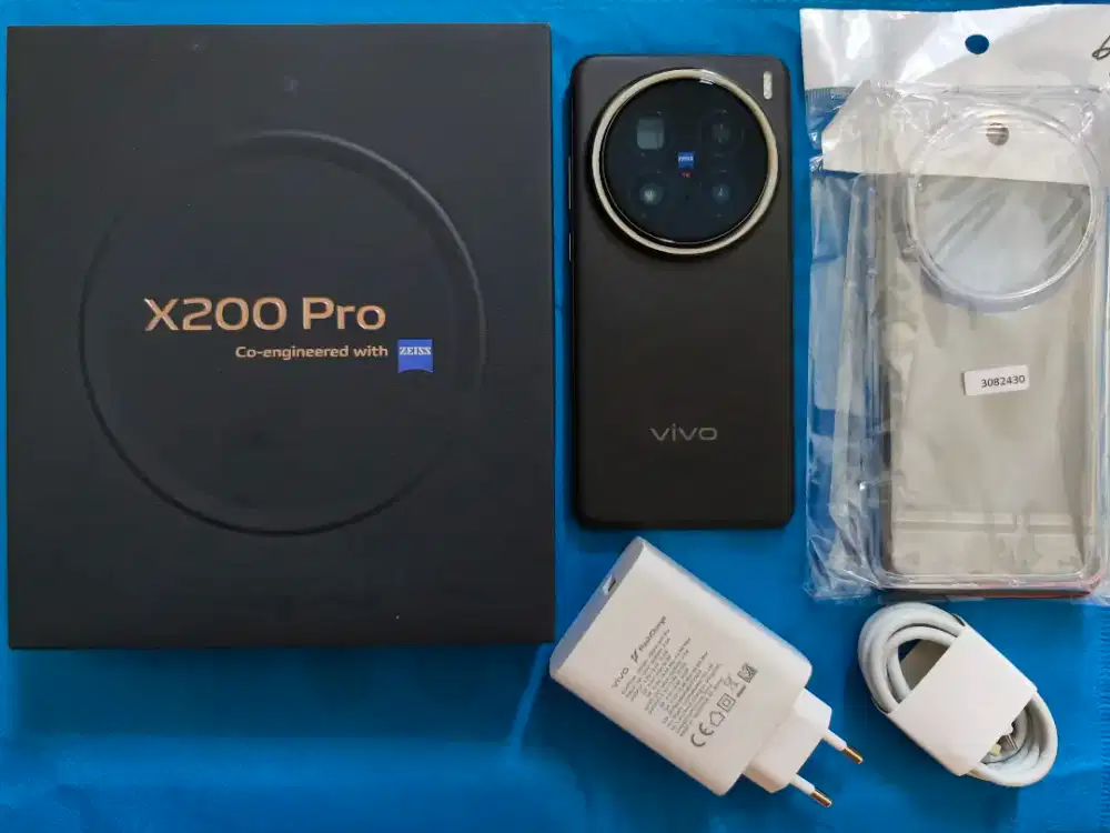 Vivo X200 Pro Cosmos Black