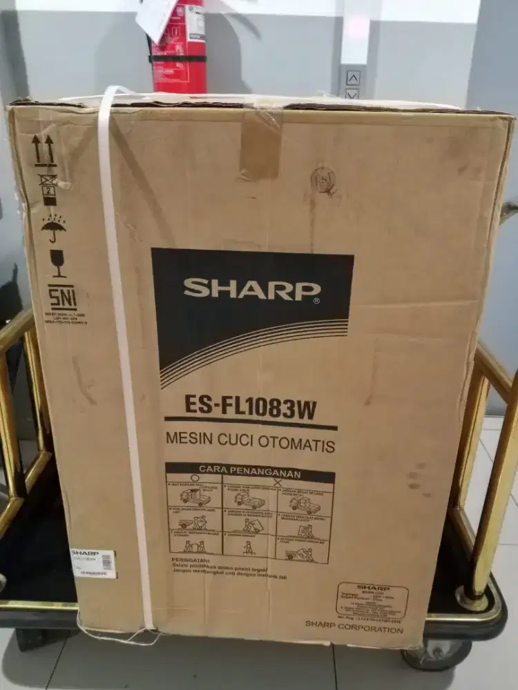 Jual Mesin cuci Kondisi masih baru belum pernah di pakai