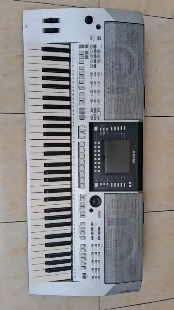 Keyboard Yamaha psr s910