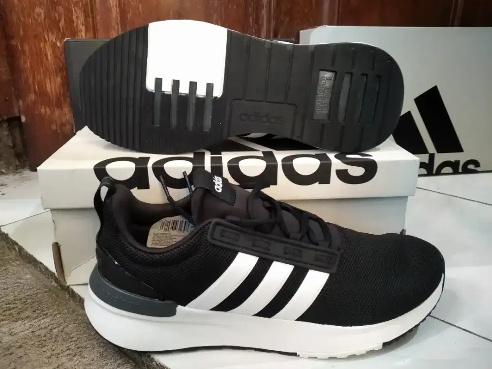 Sepatu sneaker hitam Adidas tr racer 21 murah