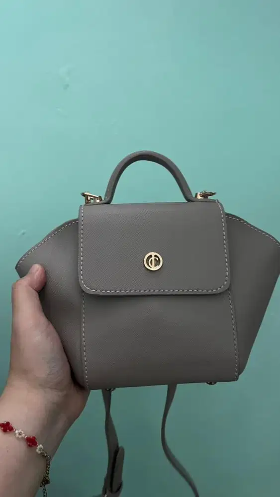 DI JUAL TAS MINI KONDISI LIKE NEW