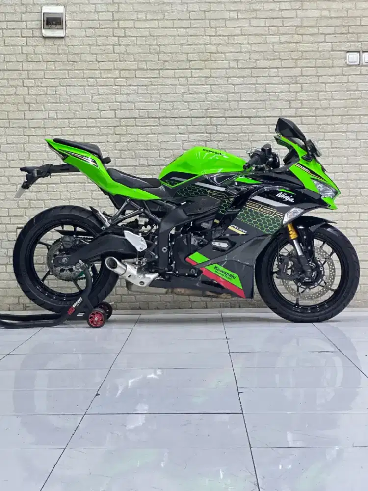 Plat N, Motosport Terlaris! Kawasaki ZX25R ABS KRT 2020