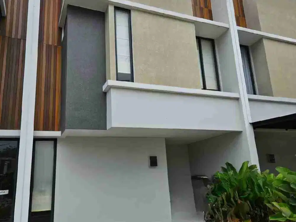 rumah dijual 2 lantai di bintaro dekat Stasiun KRL, 10564