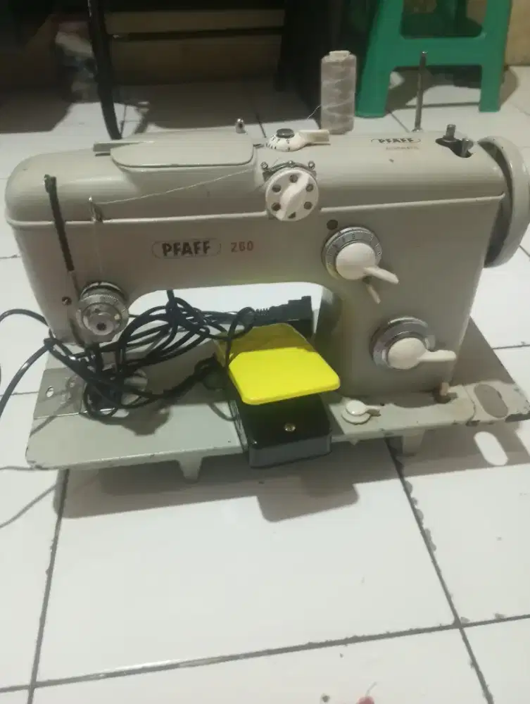 Mesin zig-zag vortibel