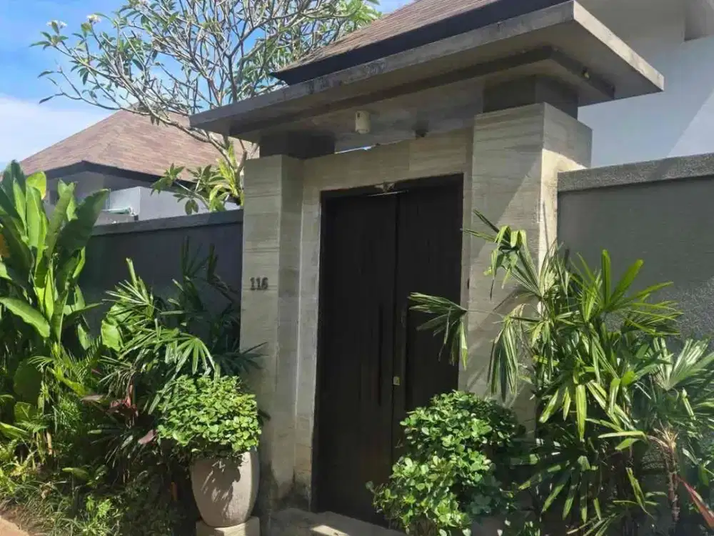 For sale a cozy villa at bumbak umalas