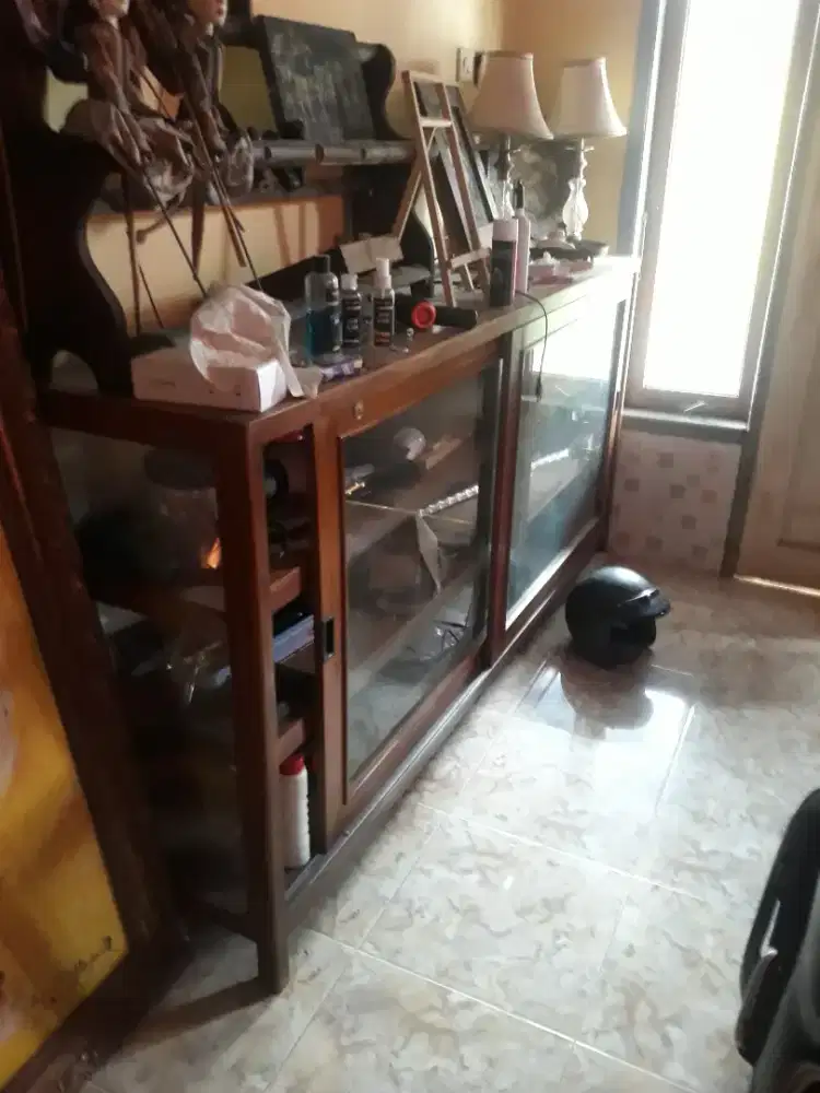 Etalase Kayu 2 Meter