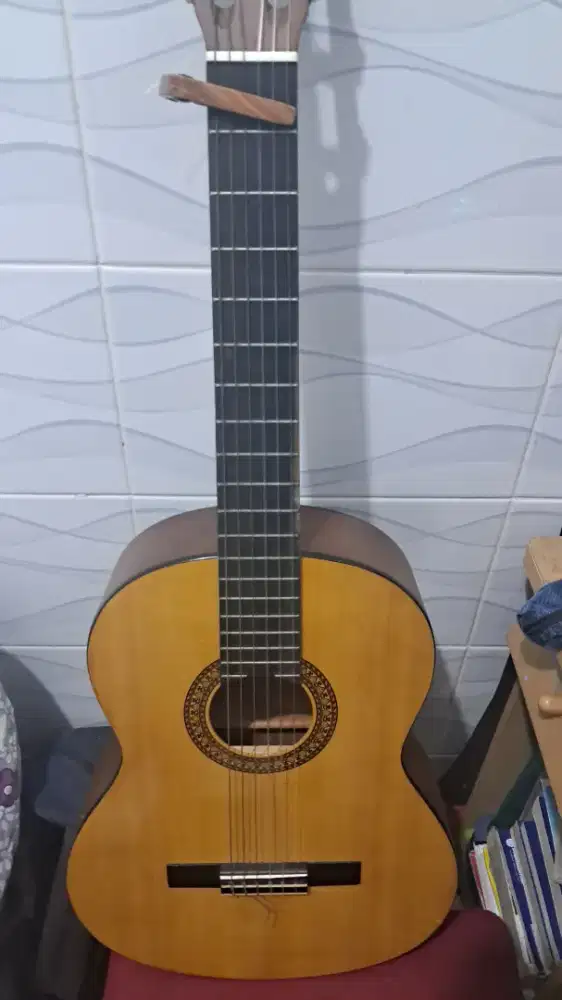 Yamaha C315, Classic Guitar