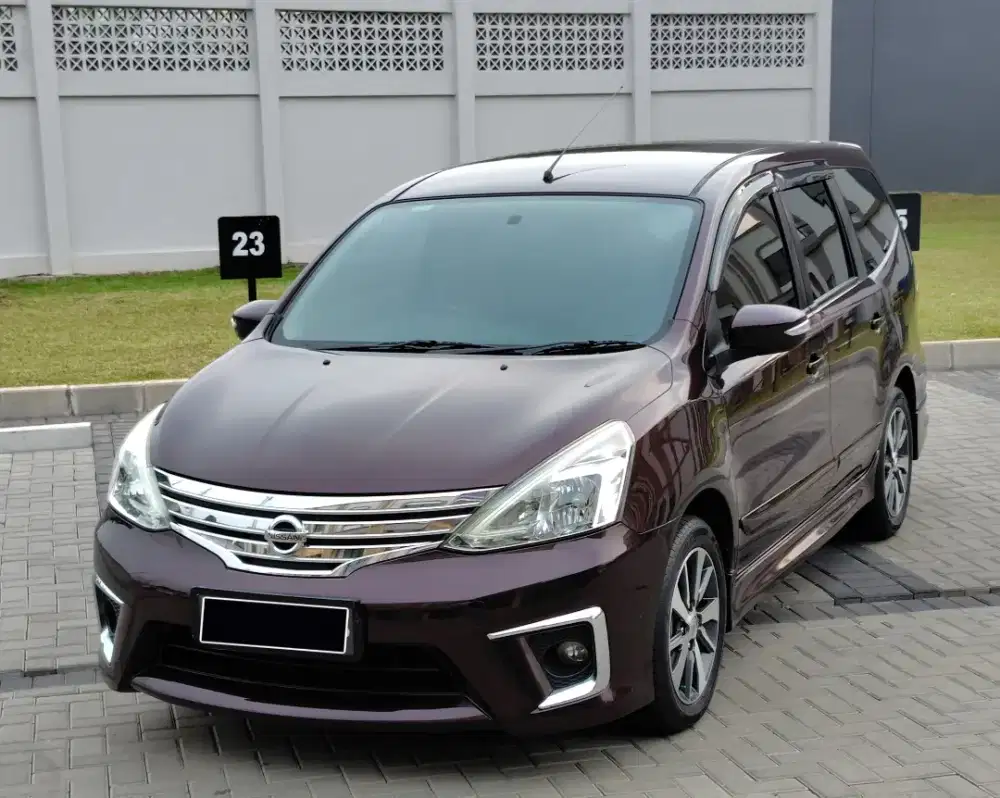 Nissan Grand Livina HWS AT 2017