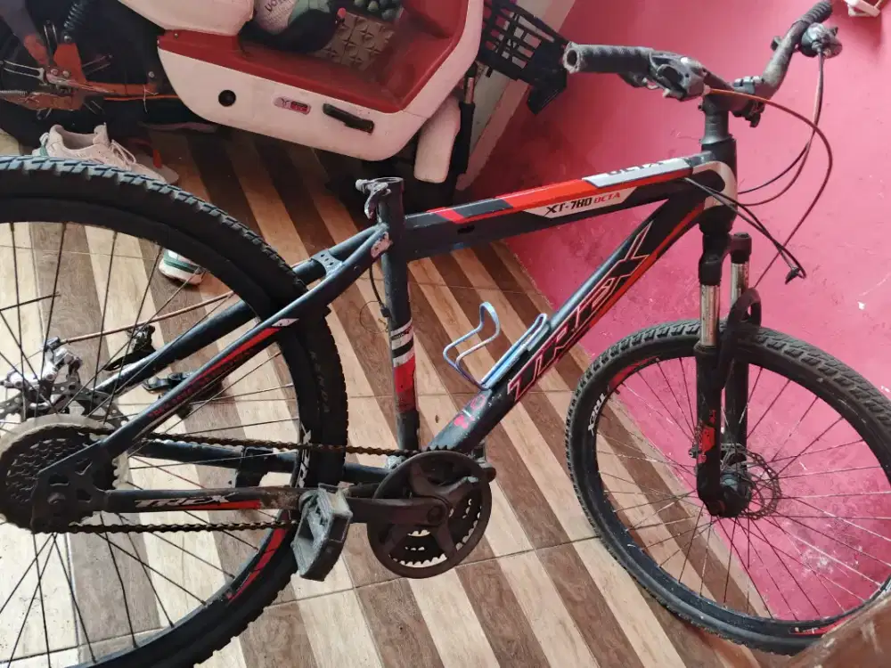 Jual sepeda apa adanya