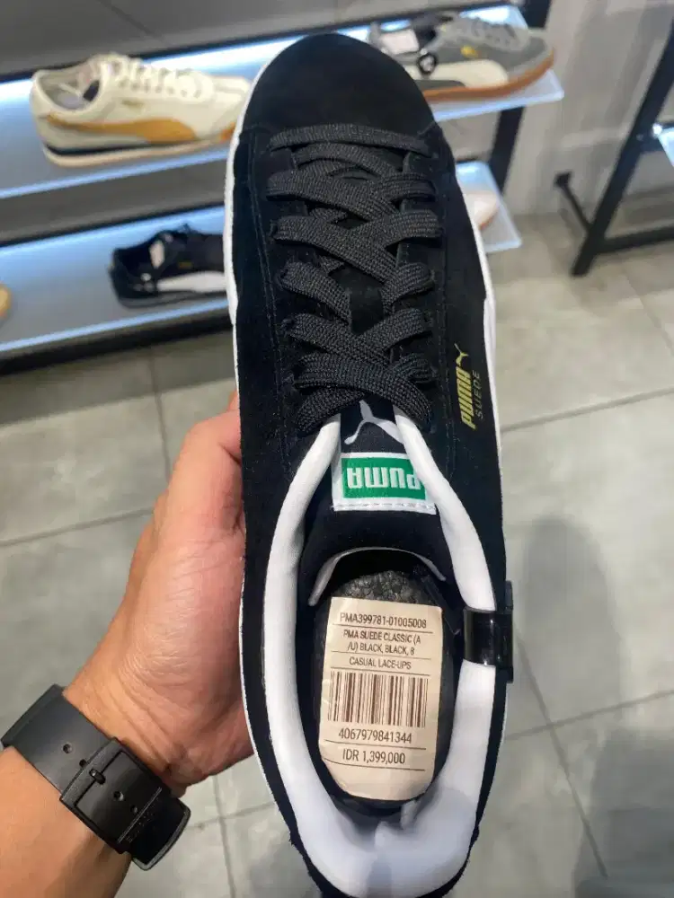 Sepatu puma suede