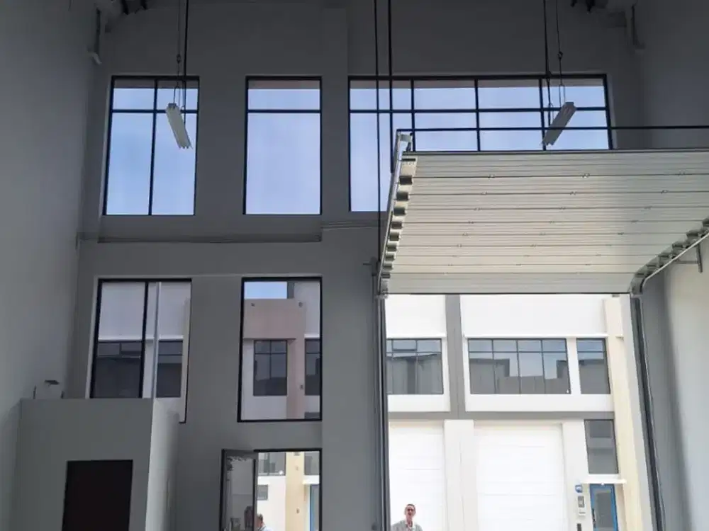 DIJUAL CEPAT GUDANG PLONG BIZPARK PIK 2 UK 9X20 TERMURAH BISA NEGO