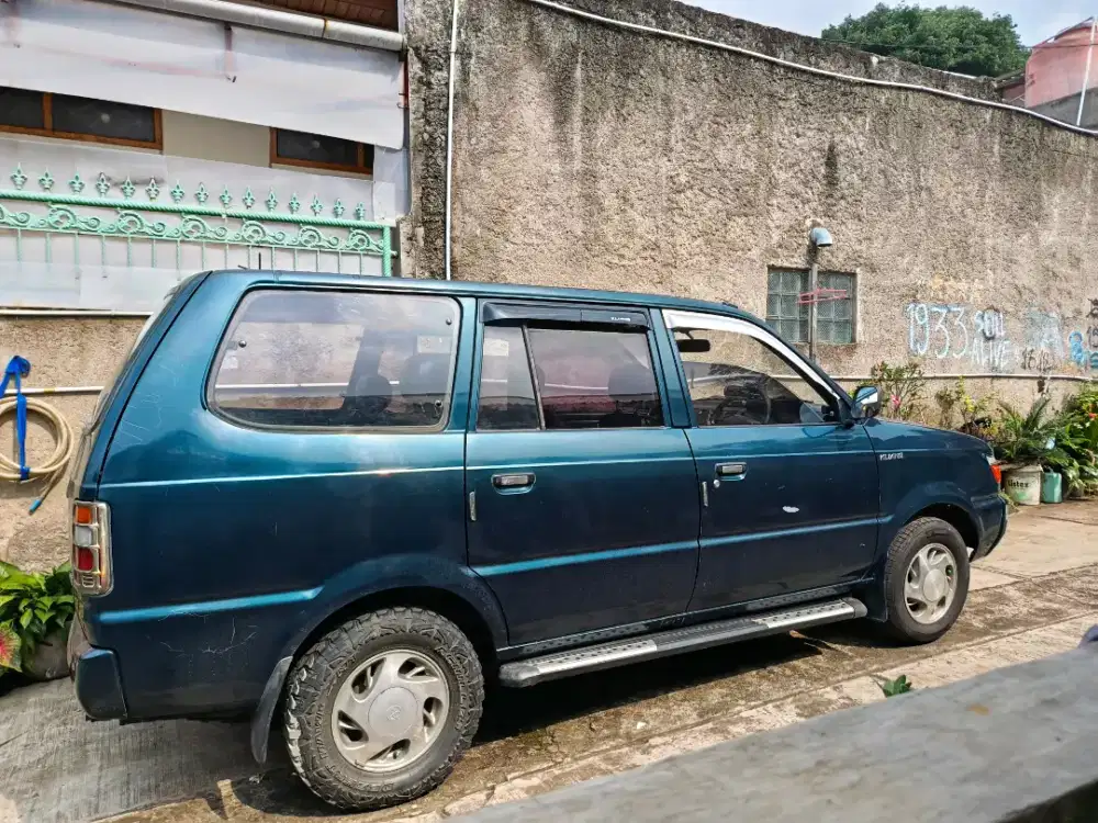 Kijang kapsul lx