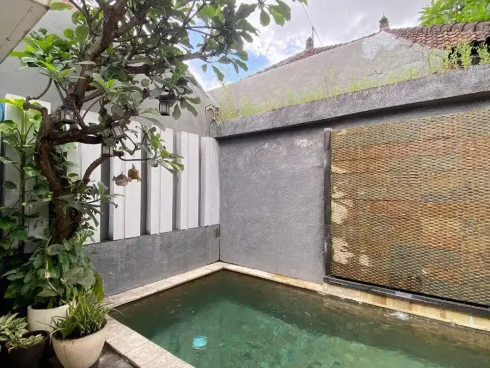 Villa dengan Design Tradisional Disewakan, di Seminyak Area