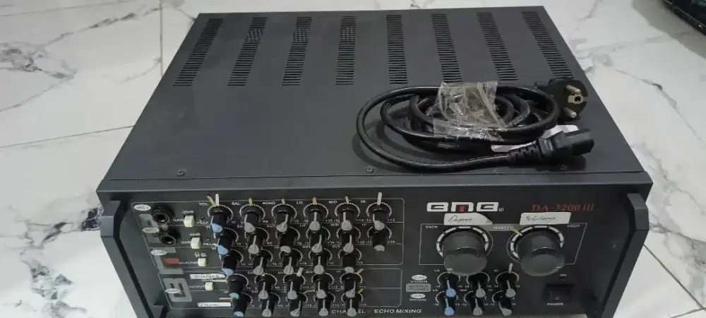 Amplifier BMB DA-3200 III