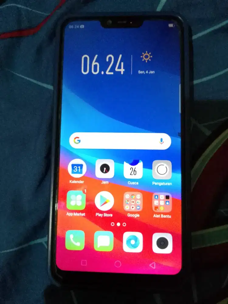 Oppo A3s ram 2 berwarna merah