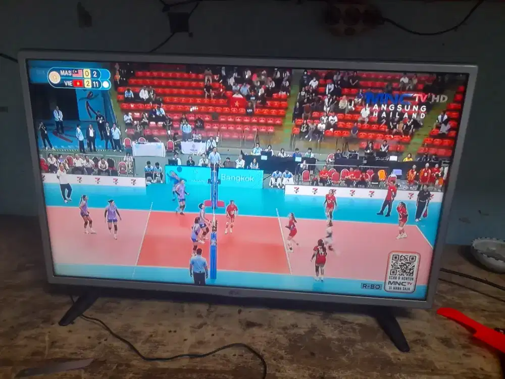 Tv LED LG 32in siaran Digital normal