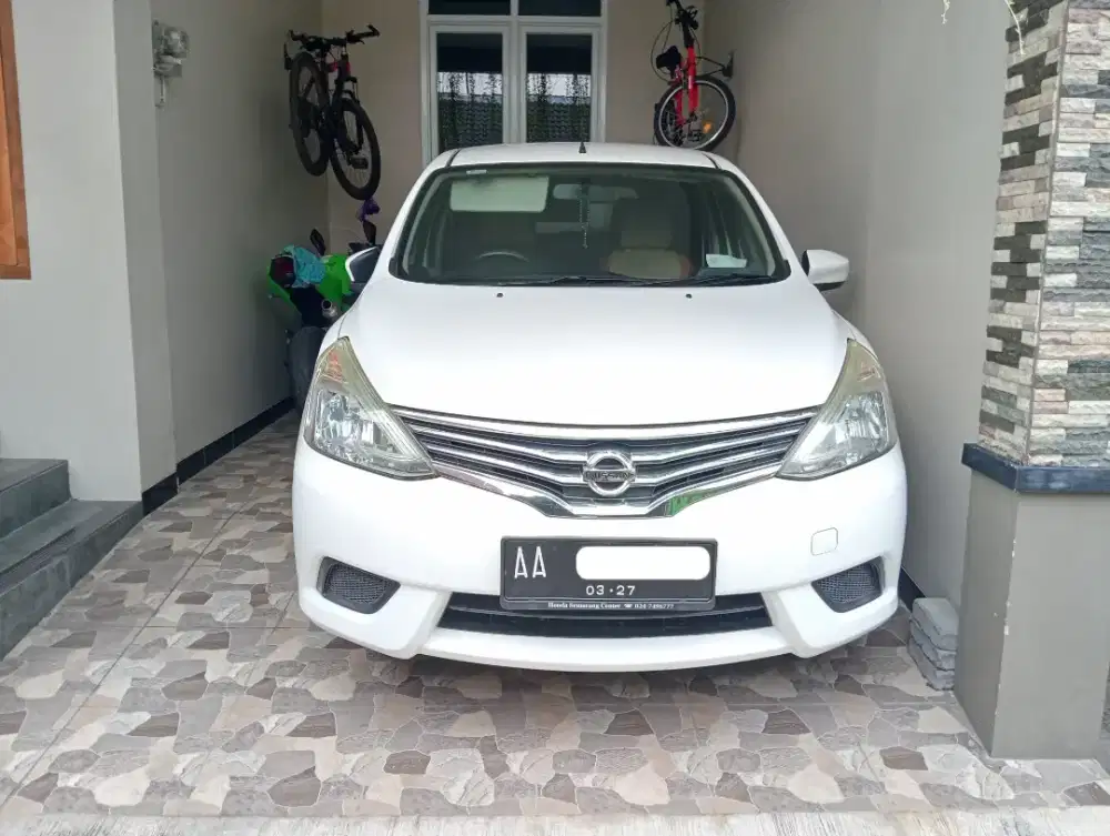 NISSAN GRAND LIVINA 1.5. SV (4x2) MT. 2016