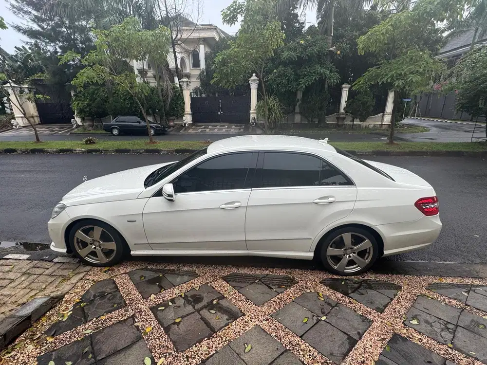 Mercedes-Benz E250 2012 Murah