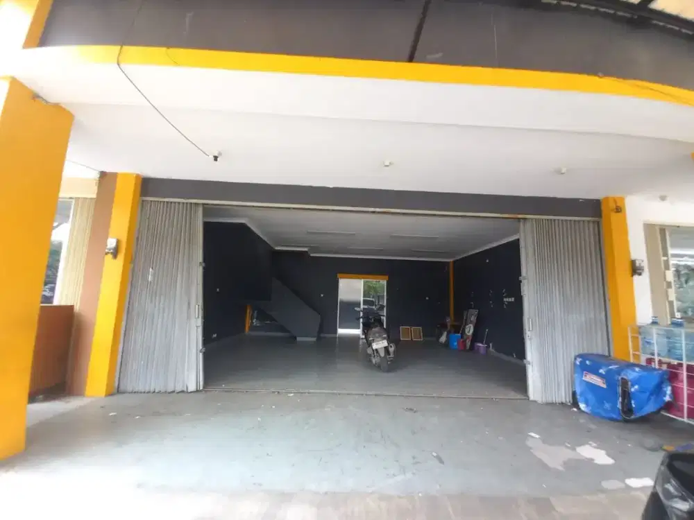 DISEWAKAN RUKO BAGUS 3 LANTAI – LOKASI DEPAN, HARAPAN INDAH