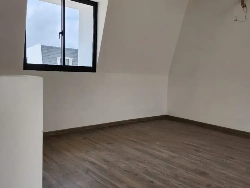 Dijual rugi / disewakan rumah baru no cantik di Maison de Wisteria, cakung, Jakarta timur