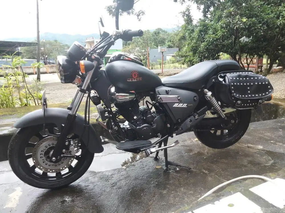 DIJUAL MOTOR BENELLI TAHUN MOTOBI 200 EFI TAHUN 2019
