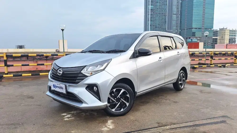 DP MURAH - Daihatsu Sigra 1.2 R Bensin-AT 2023