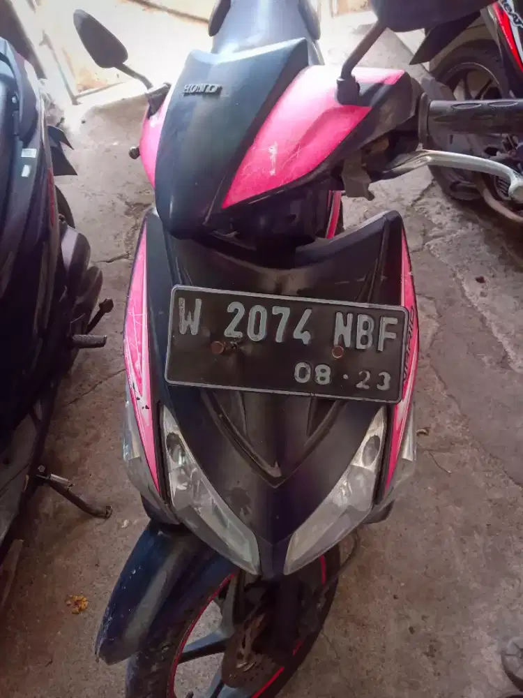 Vario lagi cari bukan jual