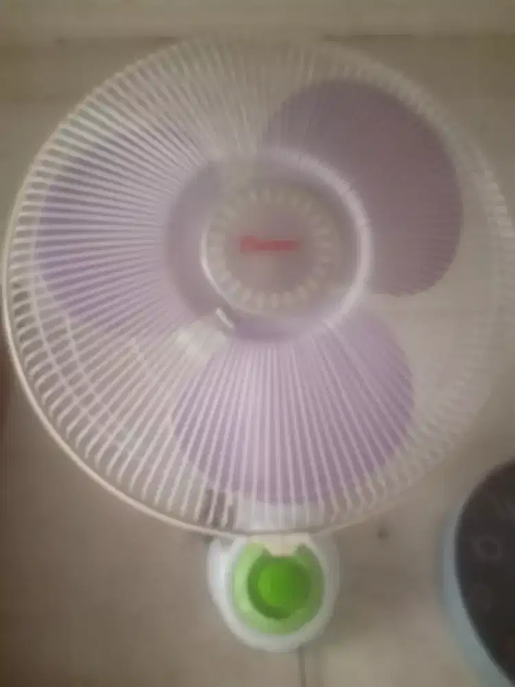 Kipas angin dinding 16 inch cosmos normal siap pakai nego tipis