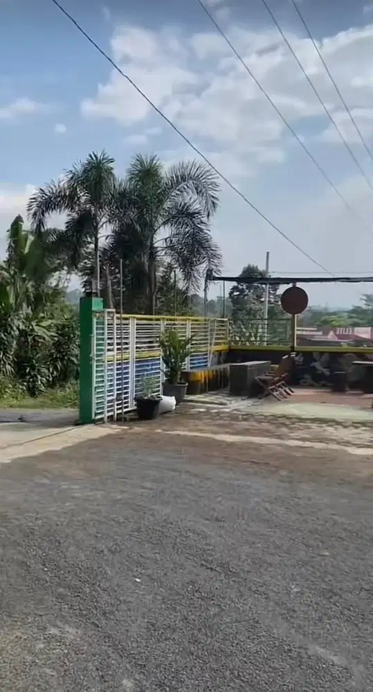 Youman cafe resto n swimmingpoll