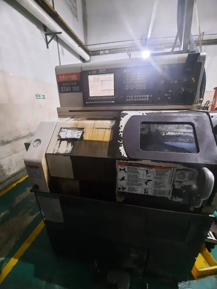 MESIN BUBUT MAZAK CNC LATHE MODEL QTS-200 (8 INCH)