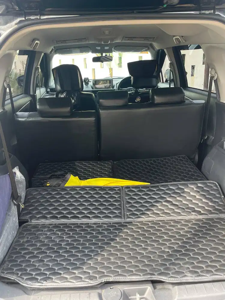 Mobil Avanza pemakaian pribadi