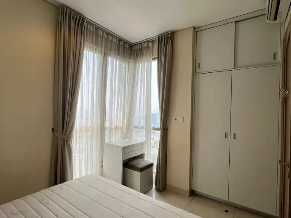 Disewakan Apartemen Taman Anggrek Residence 3 Bedroom furnish