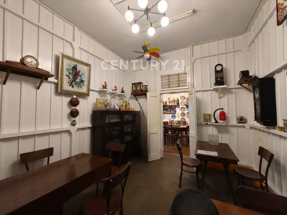 Rumah Klasik Cocok Untuk Tempat Usaha Di Kwitang Jakarta S9356