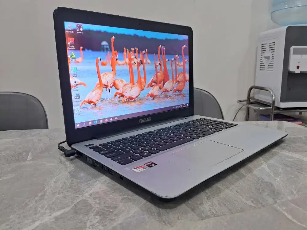 ASUS 8GB 3.0GHz Dual VGA AMD Radeon R5 Batre BARU Win ORI Grnsi