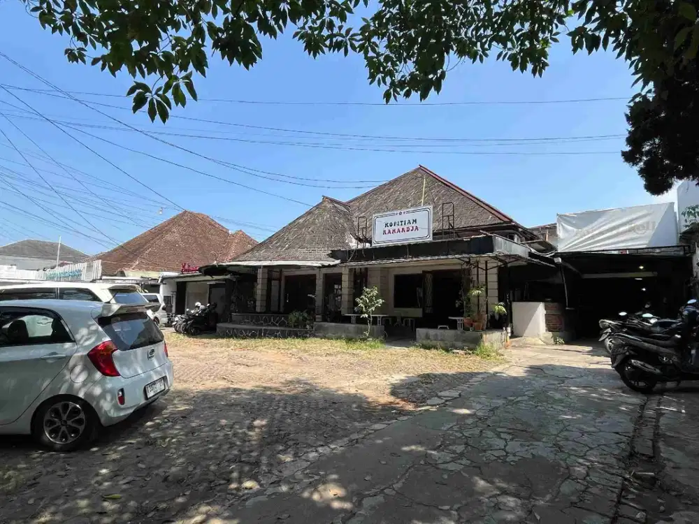Dijual rumah klasik area komersil di mainroad Supratman Bandung
