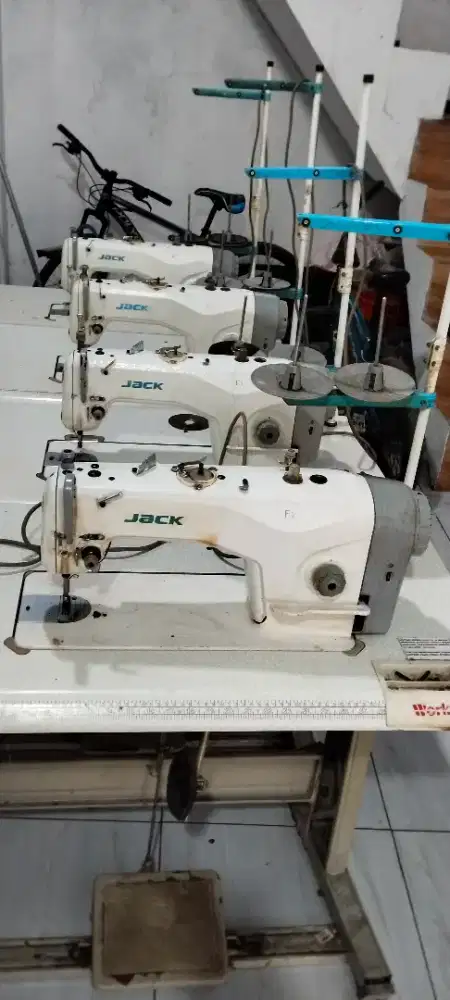 Jual mesin jahit jack f3 dengan kondisi baik